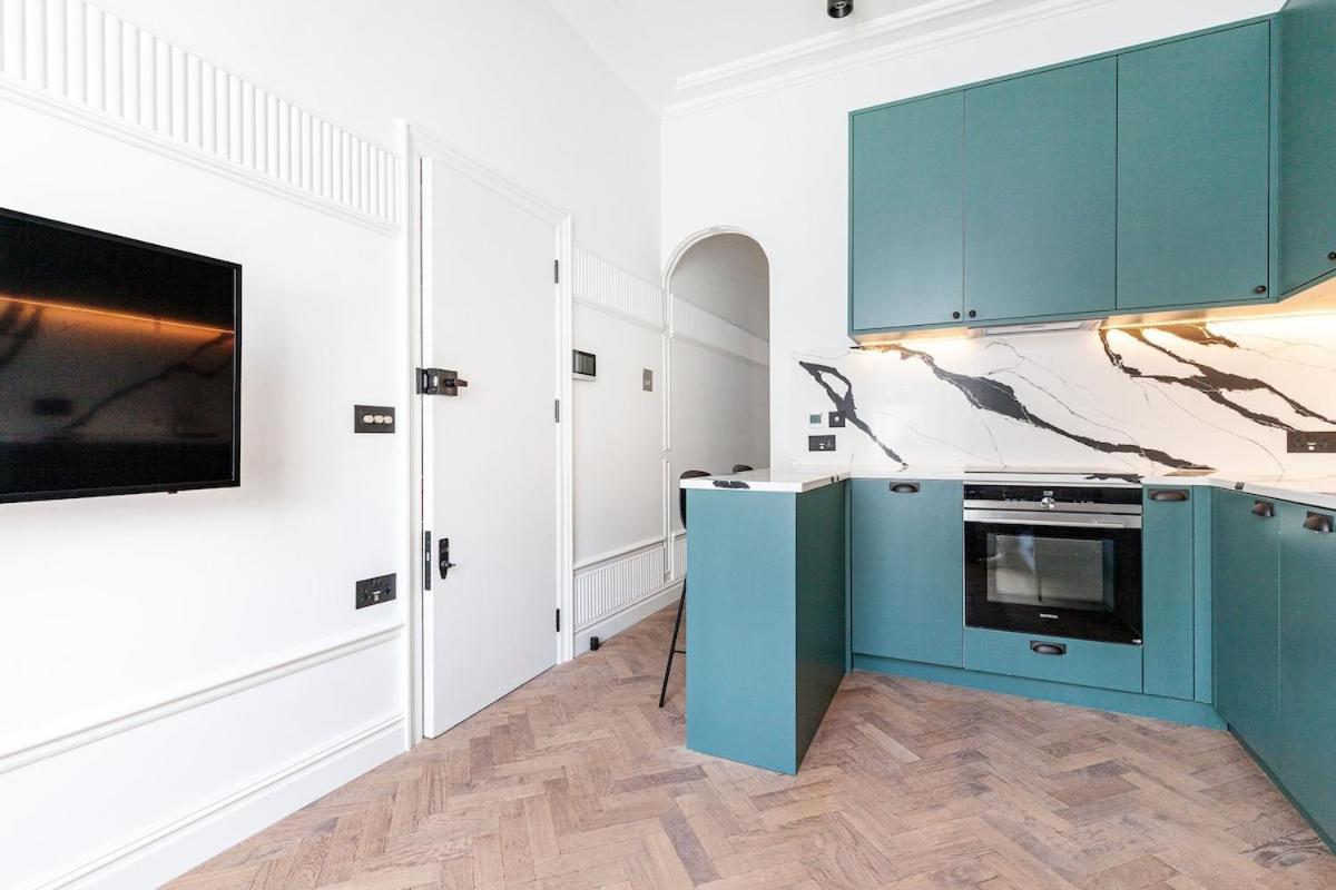 2 Bedroom Near Victoria Station - 3 Appartamento Londra