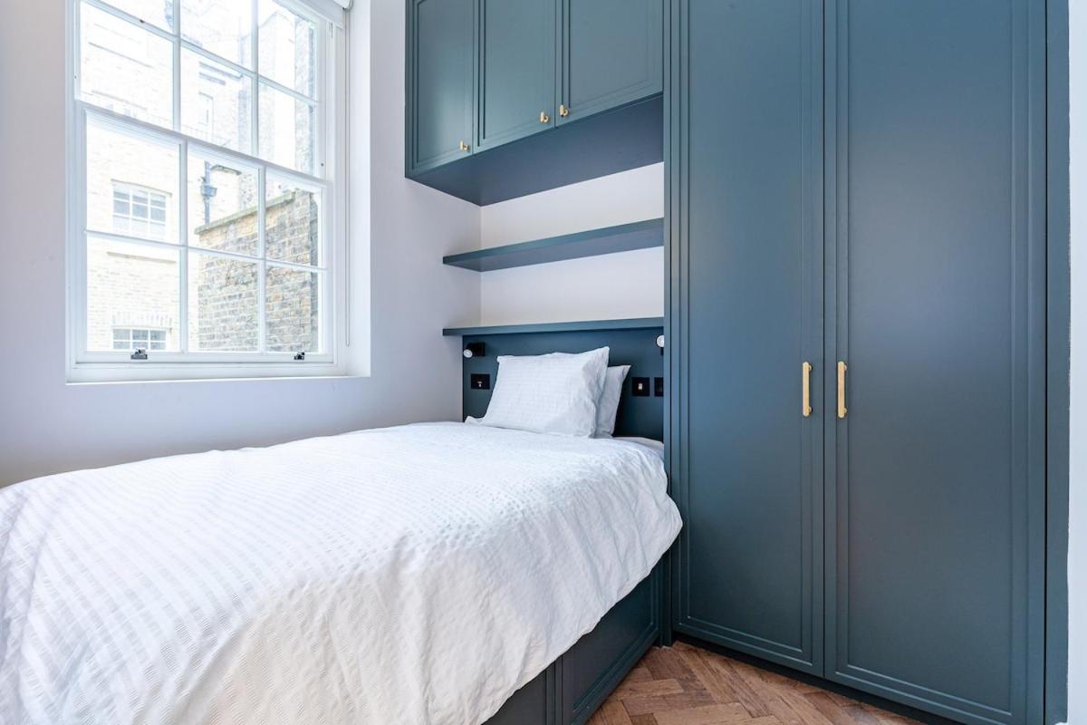 2 Bedroom Near Victoria Station - 3 * Londra